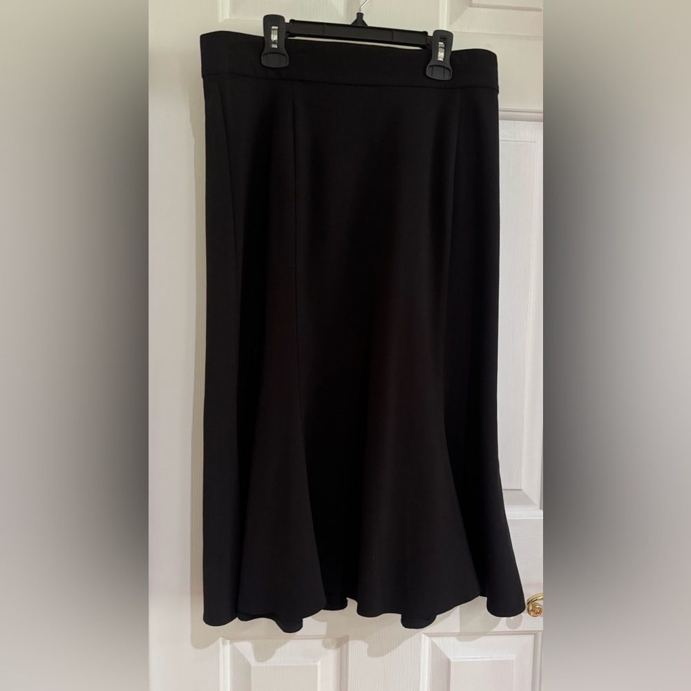 Briggs jet black midi skirt with ruffle bottom, back zip closure in size 8